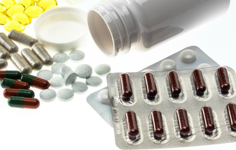 drug medicine bottle tablets pharma