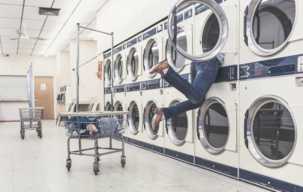 How to Start a Laundry Business {Easily}