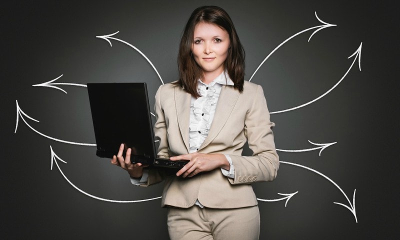 girl with laptop, sales girl, beautiful girl giving presentation, sales techniques