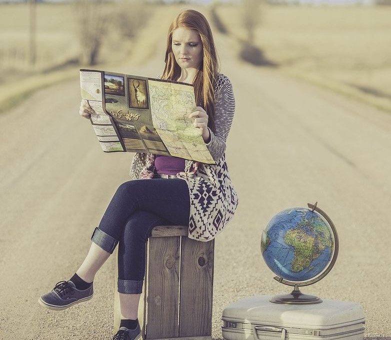 lady traveller, globe trotter, lady with bag pack